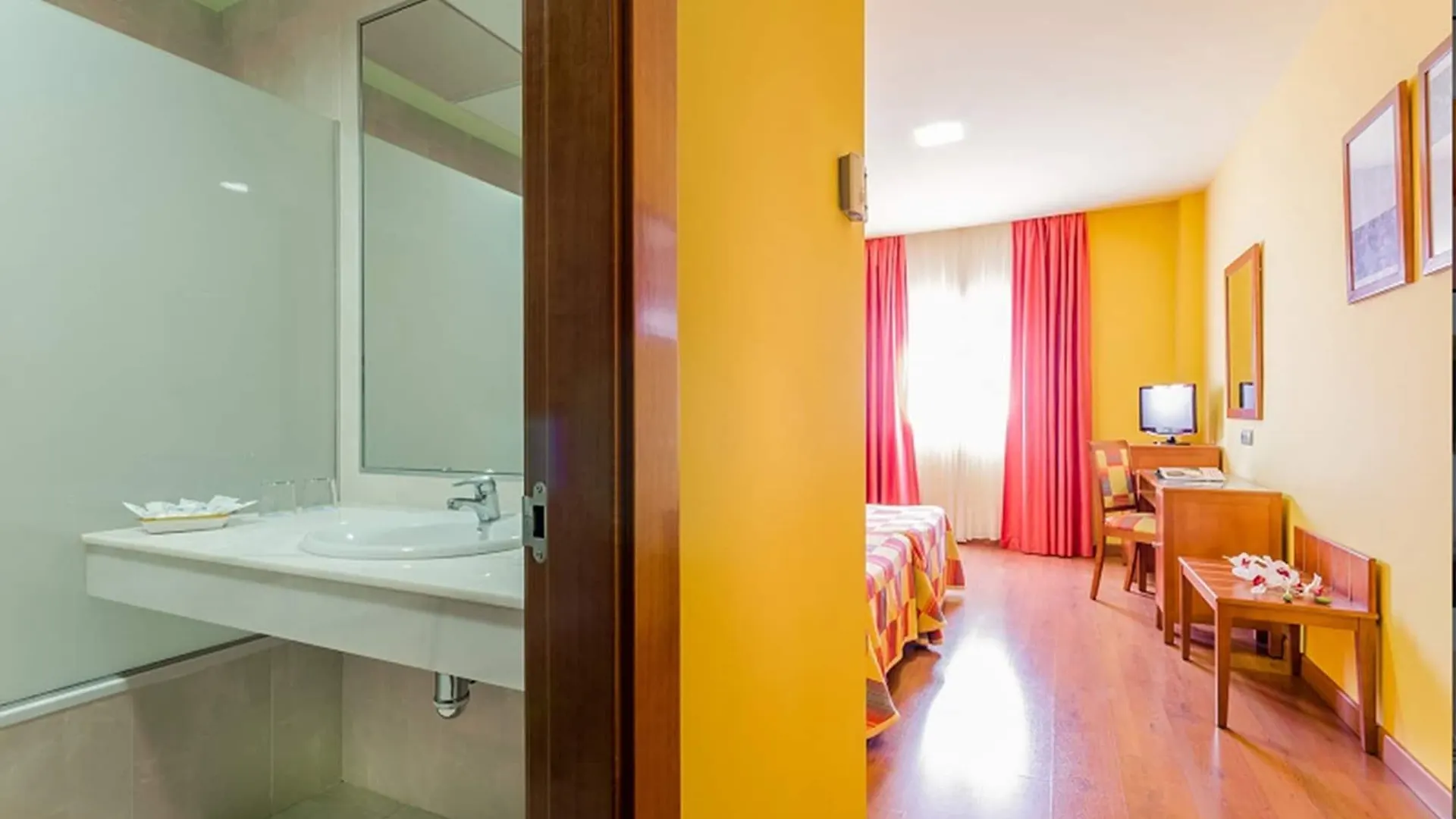 ****  Checkin Camino De Granada Hotel Spain