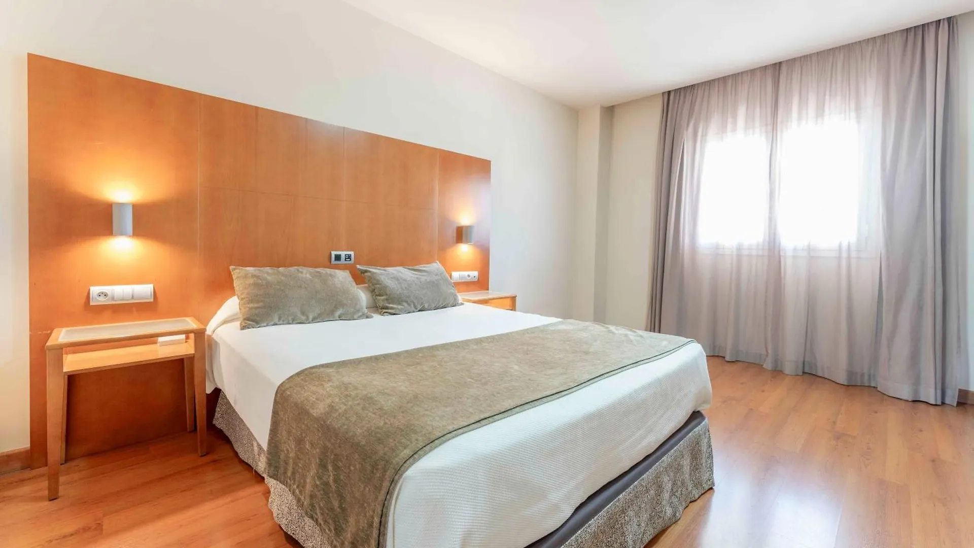 Checkin Camino De Granada Hotel Spain
